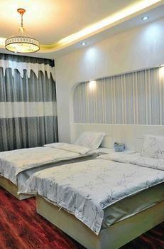 Yiguangnian Fashion Hotel Фэнхуан Экстерьер фото