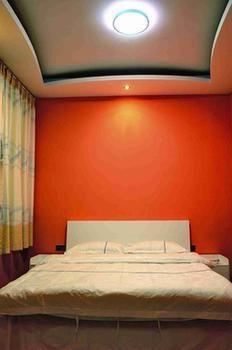 Yiguangnian Fashion Hotel Фэнхуан Экстерьер фото